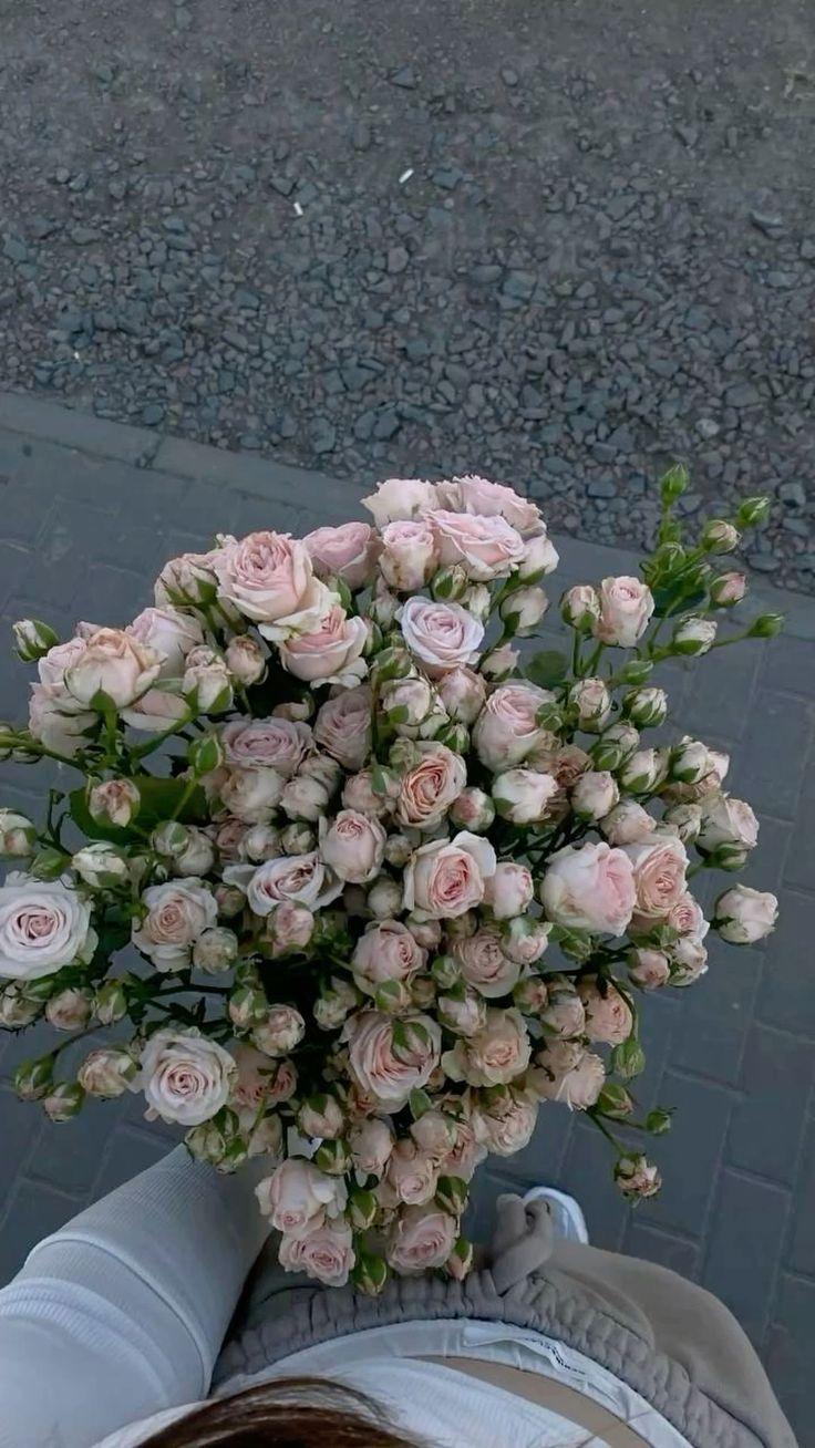 FieldHarborQuartz workshop space where corporate flower arrangements are designed and prepared for business delivery